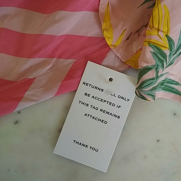 HOST PICK🎀 FOR LOVE + LEMONS - Pink Antigua skirt - Picture 6 of 8